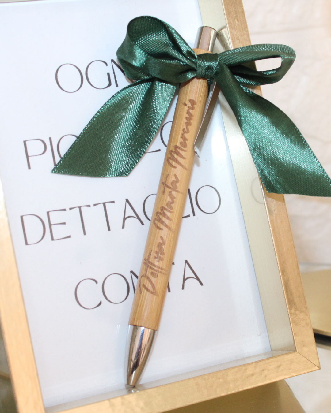 PENNA IN LEGNO CON INCISIONE